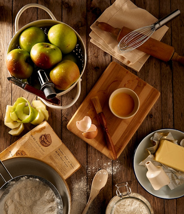 Top 10 Fall Baking Essentials You Need in Your Kitchen