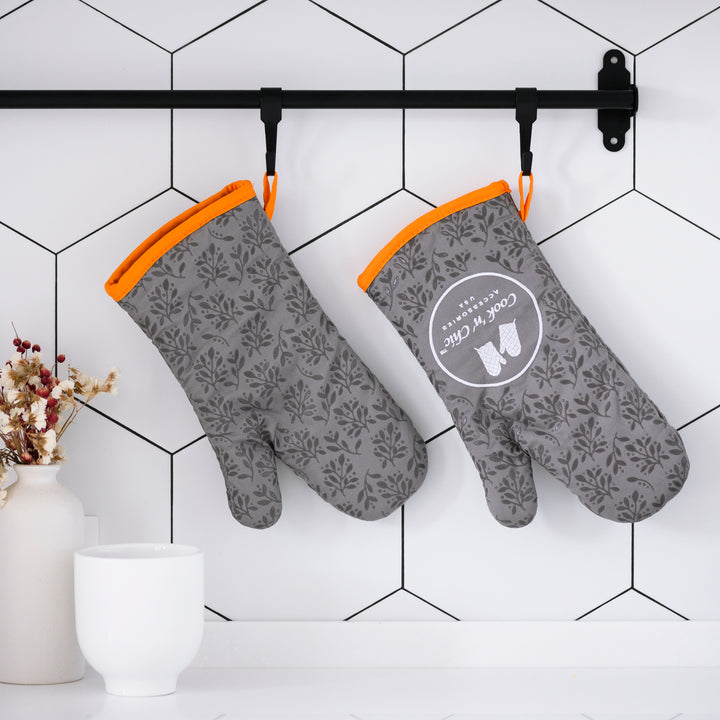 cook 'n' chic premium professional reusable durable washable easy to clean cotton silicone essential oven mitts mittens pot holders with soft flexible terry cloth cotton lining for cooking baking and grilling