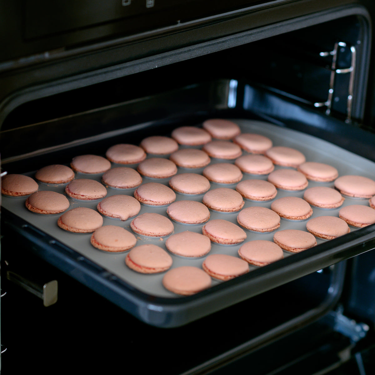 Buy Silicone Macaron Mat from Cook'n'Chic®